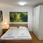 Ajo Vienna Atos With Free Parking